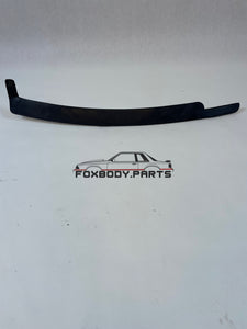 84-93 Ford Mustang Windshield Molding Reveal Lower Right OEM